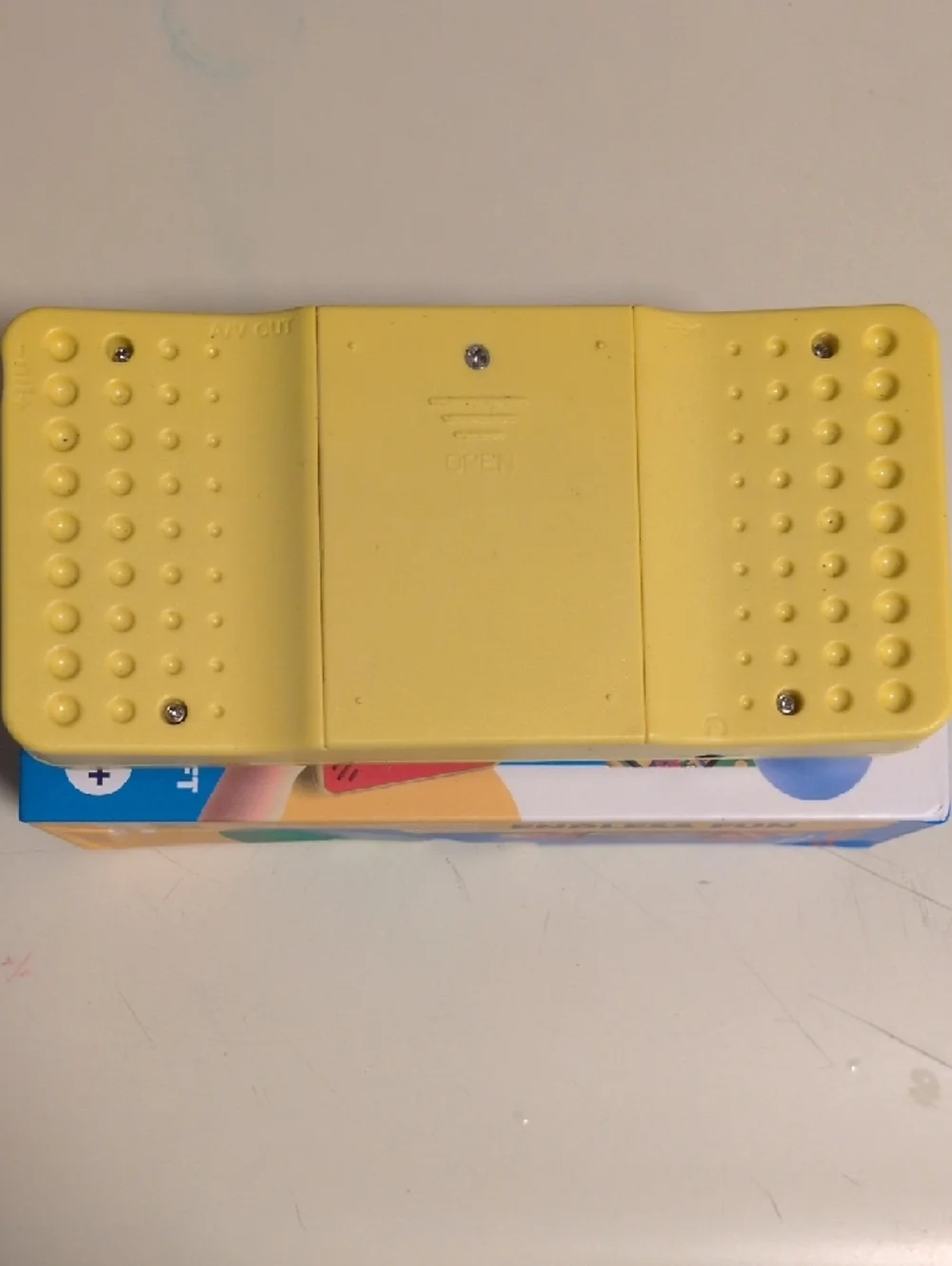 Retro Handheld Game Console‎ - Pink And Yellow